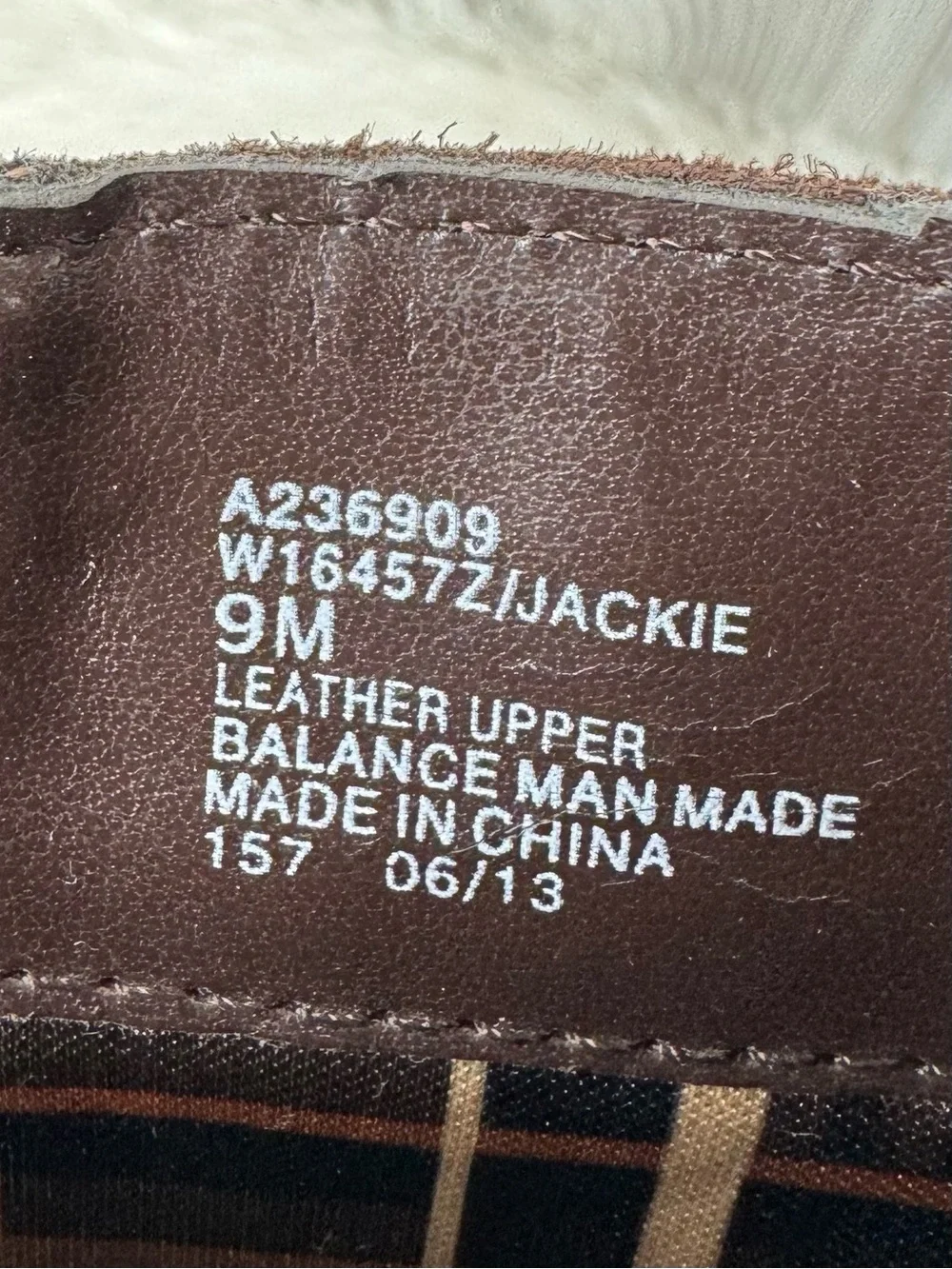 White Mountain Chocolate Brown Suede Low Heel Studded Ankle Boots 9 Western Chic